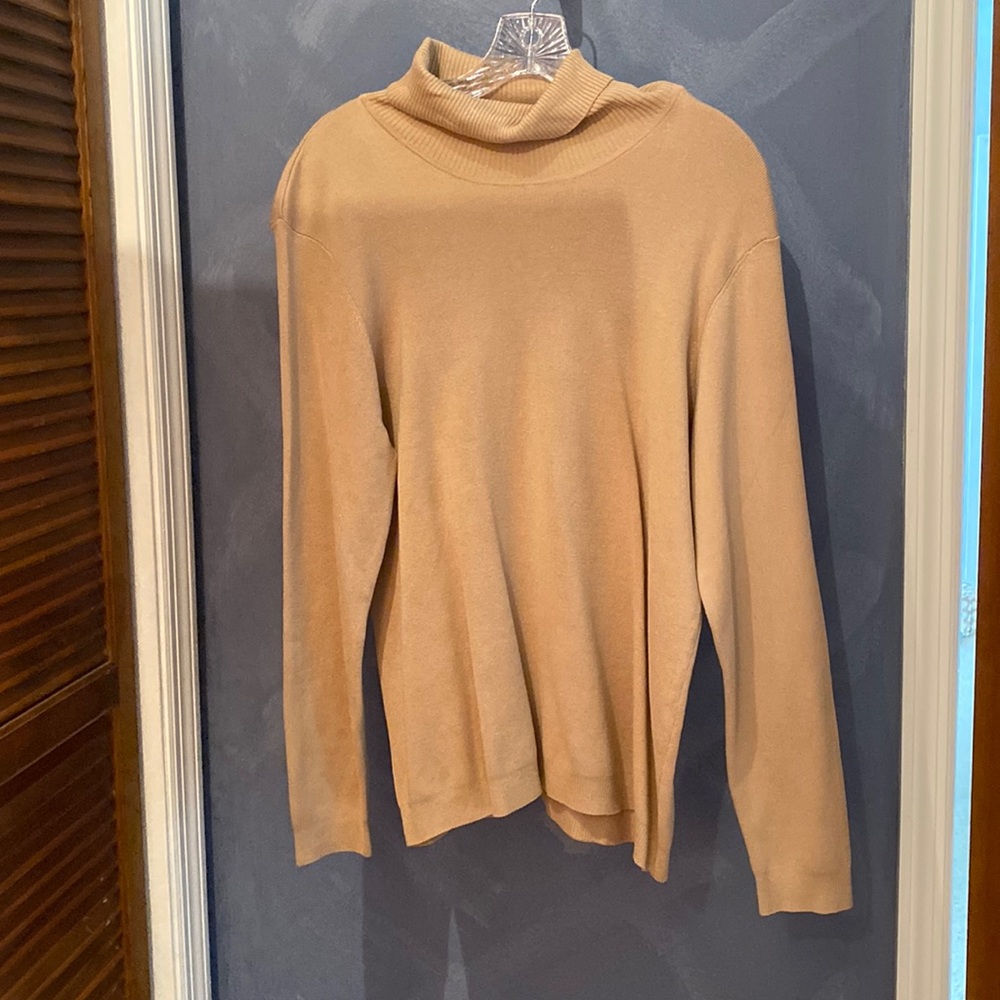 Chico’s light weight beige turtle neck - Size 3